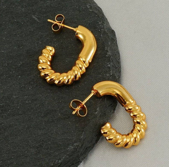 18K Gold Hoop Earrings