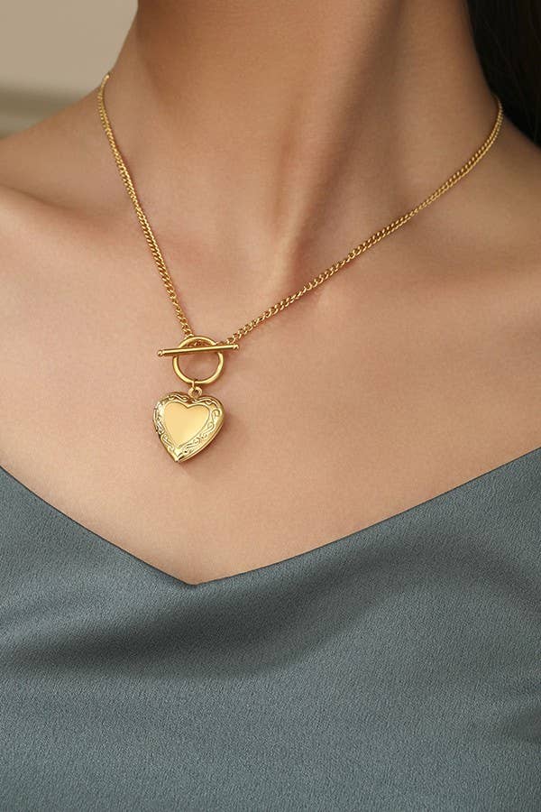 18K Gold Heart Locket