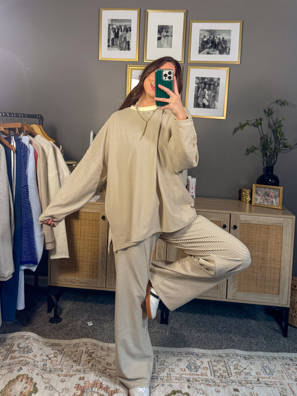 Oversized crewneck sweatshirt relaxed fit women’s boutique clothing Vicky Jane Boutique