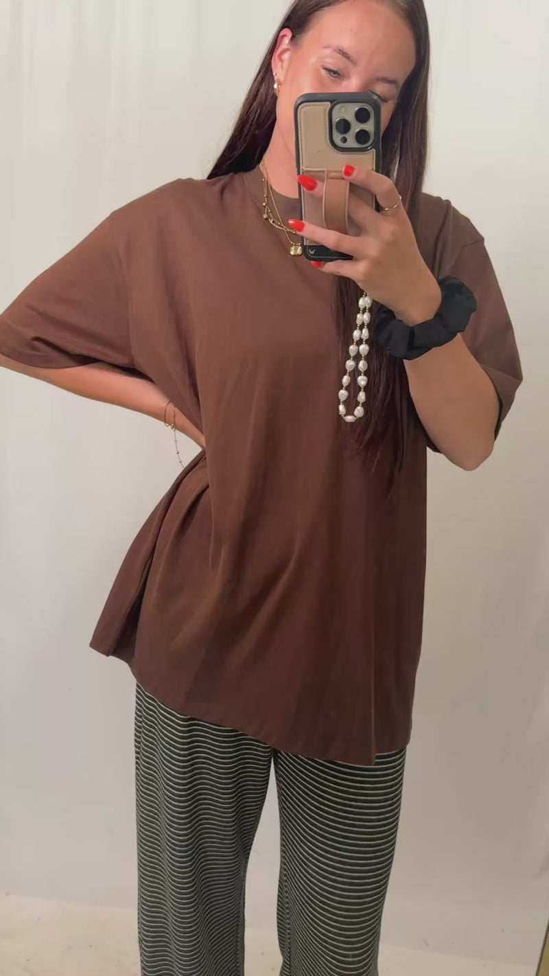 Daphne Oversized Tee